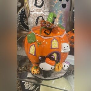 Hello kitty pumpkin canister
